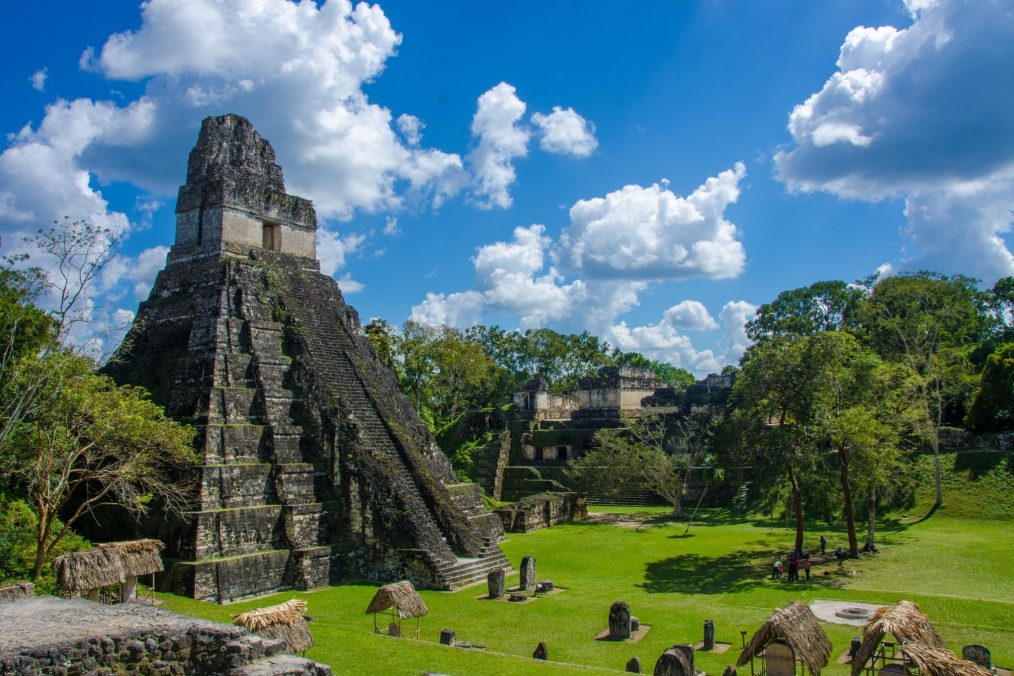 Historische Plaats - Tikal in Guatemala
