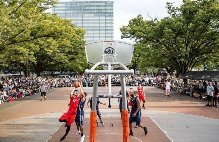 Basketbal wedstrijd in Yoyogi Park
