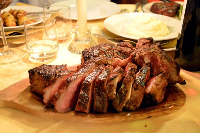 Fiorentina steak (Bistecca Fiorentina)